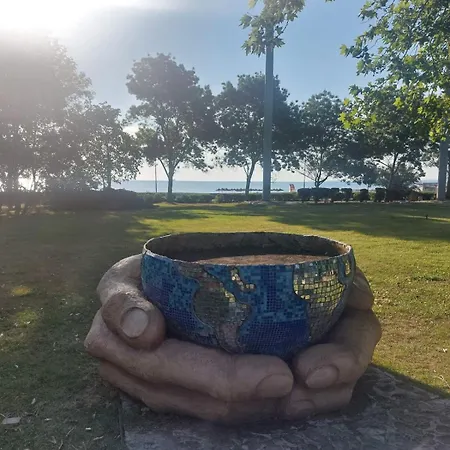 Apartment Deni's By The Sea -