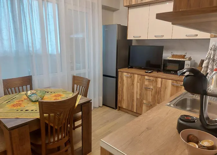 Deni's By The Sea - Апартамент Бургас