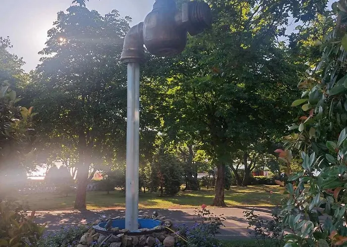 Апартамент Deni's By The Sea -