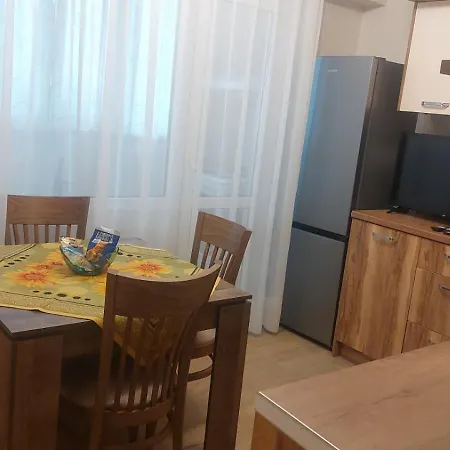 Deni's By The Sea - *