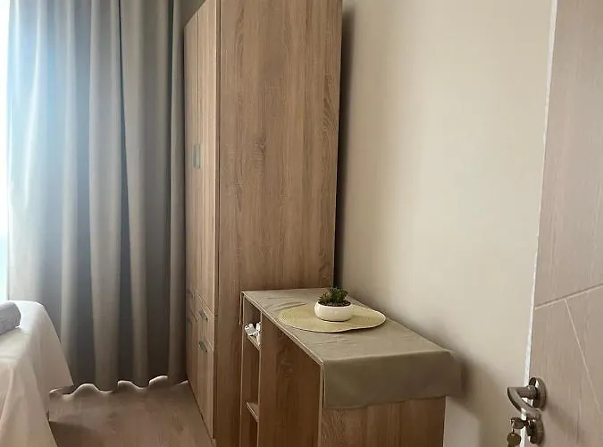 Deni's By The Sea - Burgas